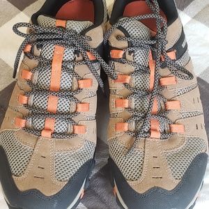 Merrill Hiking Shoes